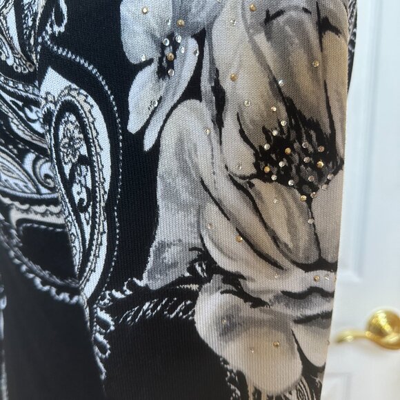 WHITE HOUSE BLACK MARKET FLORAL CARDIGAN W/RHINESTONES:PREOWNED SMALL - Picture 8 of 14